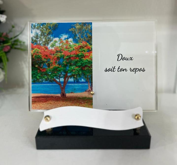 Plaques funéraires Le Lamentin